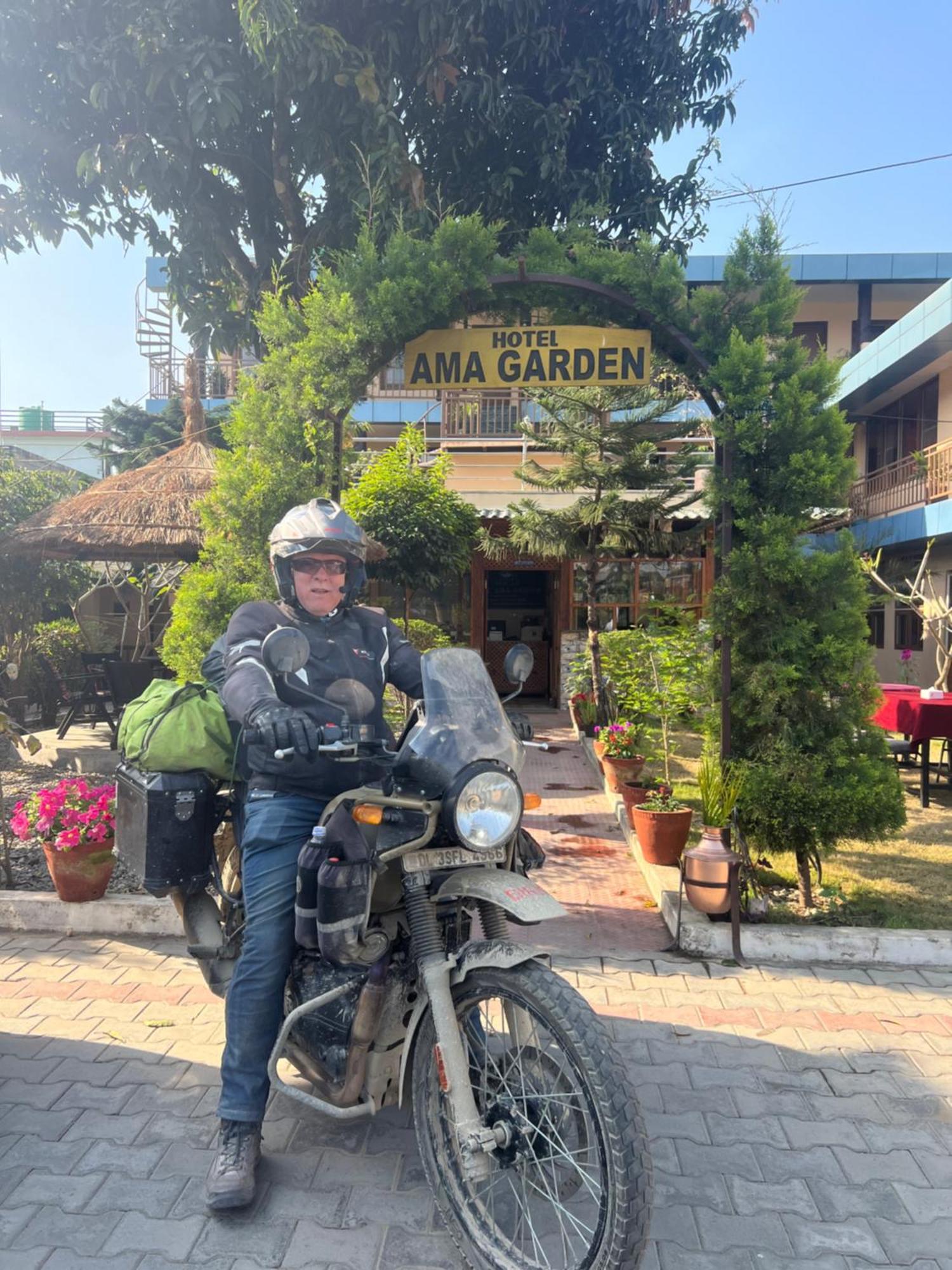 Отель Ama Garden Саураха Экстерьер фото